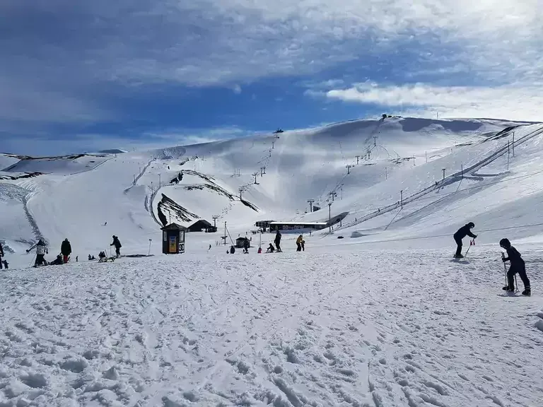 Islandské sjezdovky poblíž Reykjavíku. 