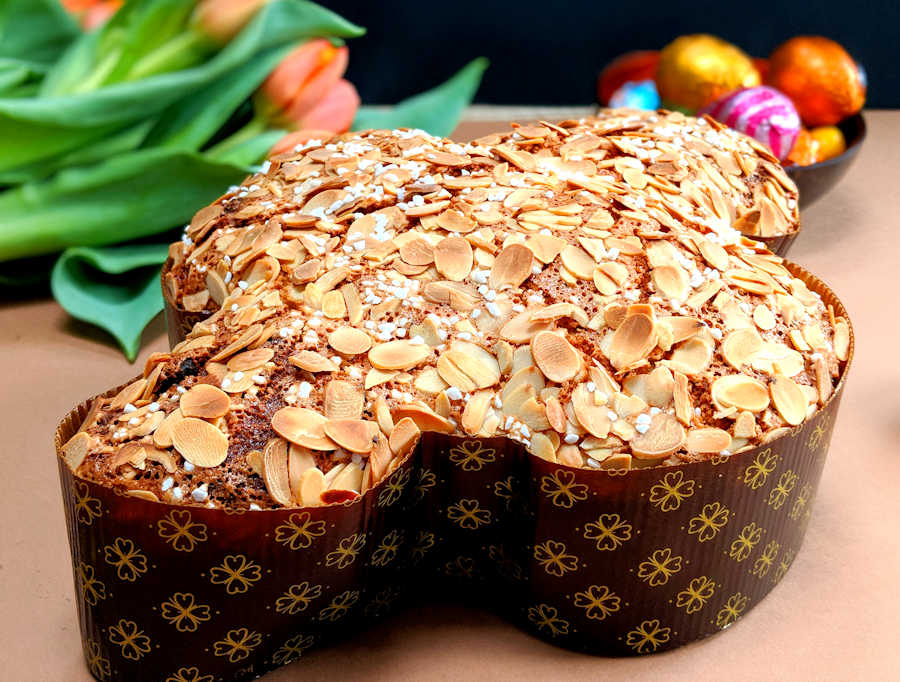 Colomba di Pasqua s velikonočním zátiším