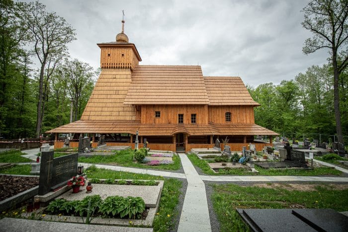 Zrekonstruovaný kostel v třineckých Gutech.